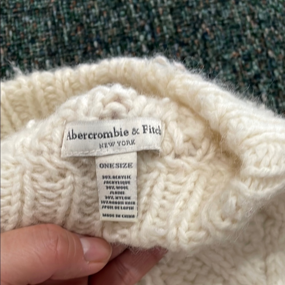 Abercrombie‎ & Fitch Cream Knit Beanie - Picture 6 of 7